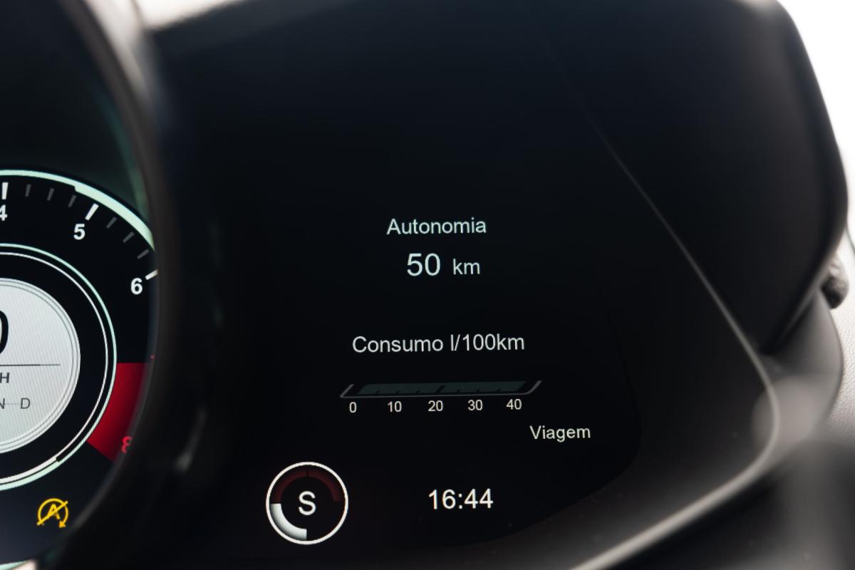 aston-martin-vantage-coupe-2024-gasolina-3982cc