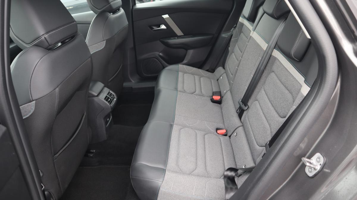 citroen-c4-2022-diesel-1499cc