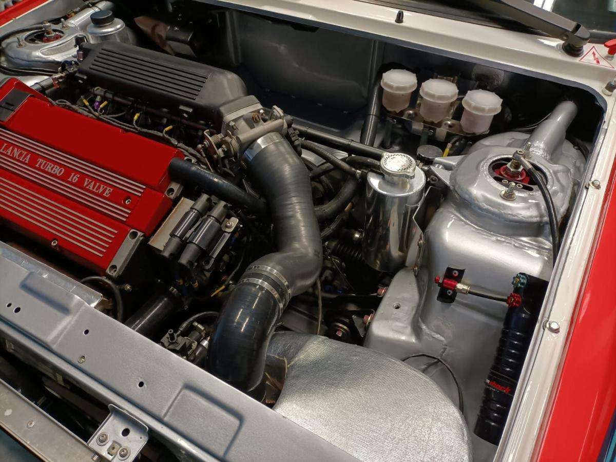 lancia-delta-1993-gasolina-1995cc