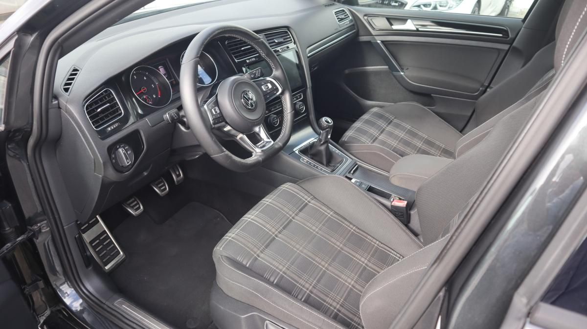 volkswagen-golf-2013-diesel-1968cc