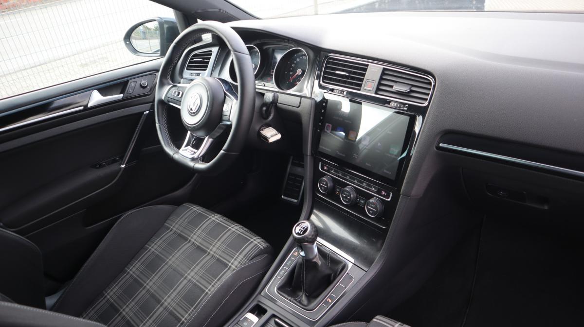 volkswagen-golf-2013-diesel-1968cc