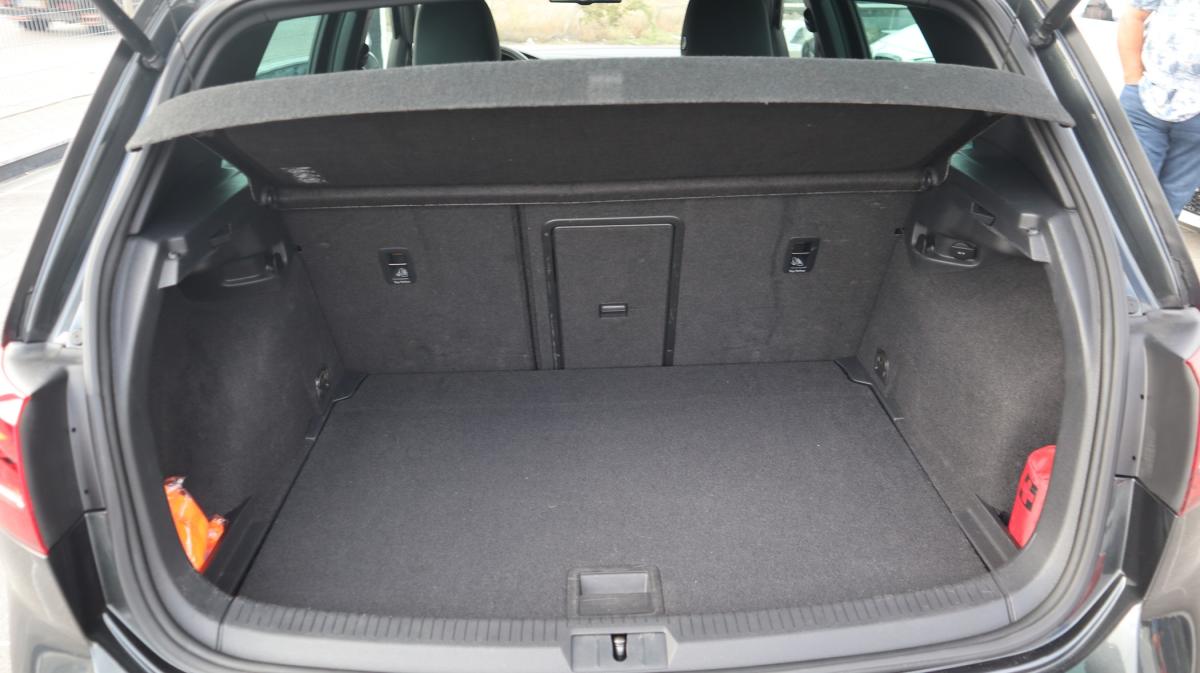 volkswagen-golf-2013-diesel-1968cc