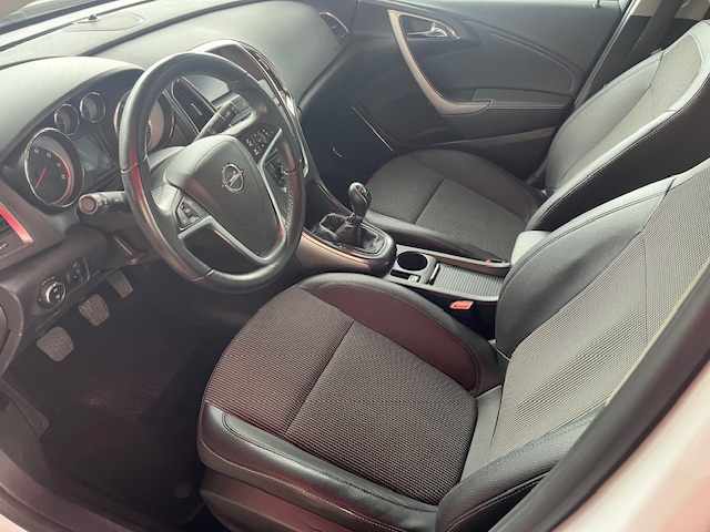 opel-astra-1-4-turbo-2011-gasolina-1364cc