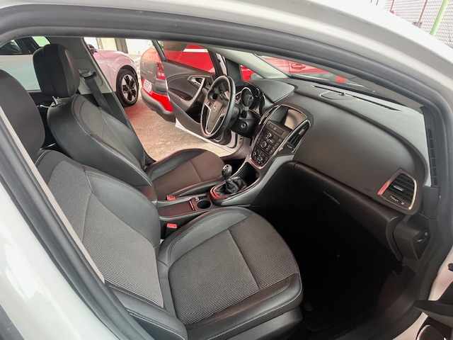 opel-astra-1-4-turbo-2011-gasolina-1364cc