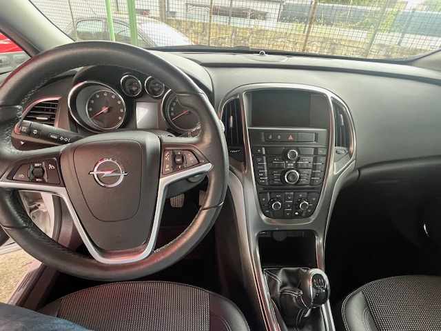 opel-astra-1-4-turbo-2011-gasolina-1364cc