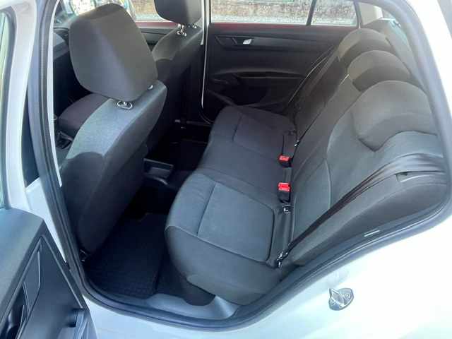 skoda-fabia-1-0-mpi-2017-gasolina-999cc