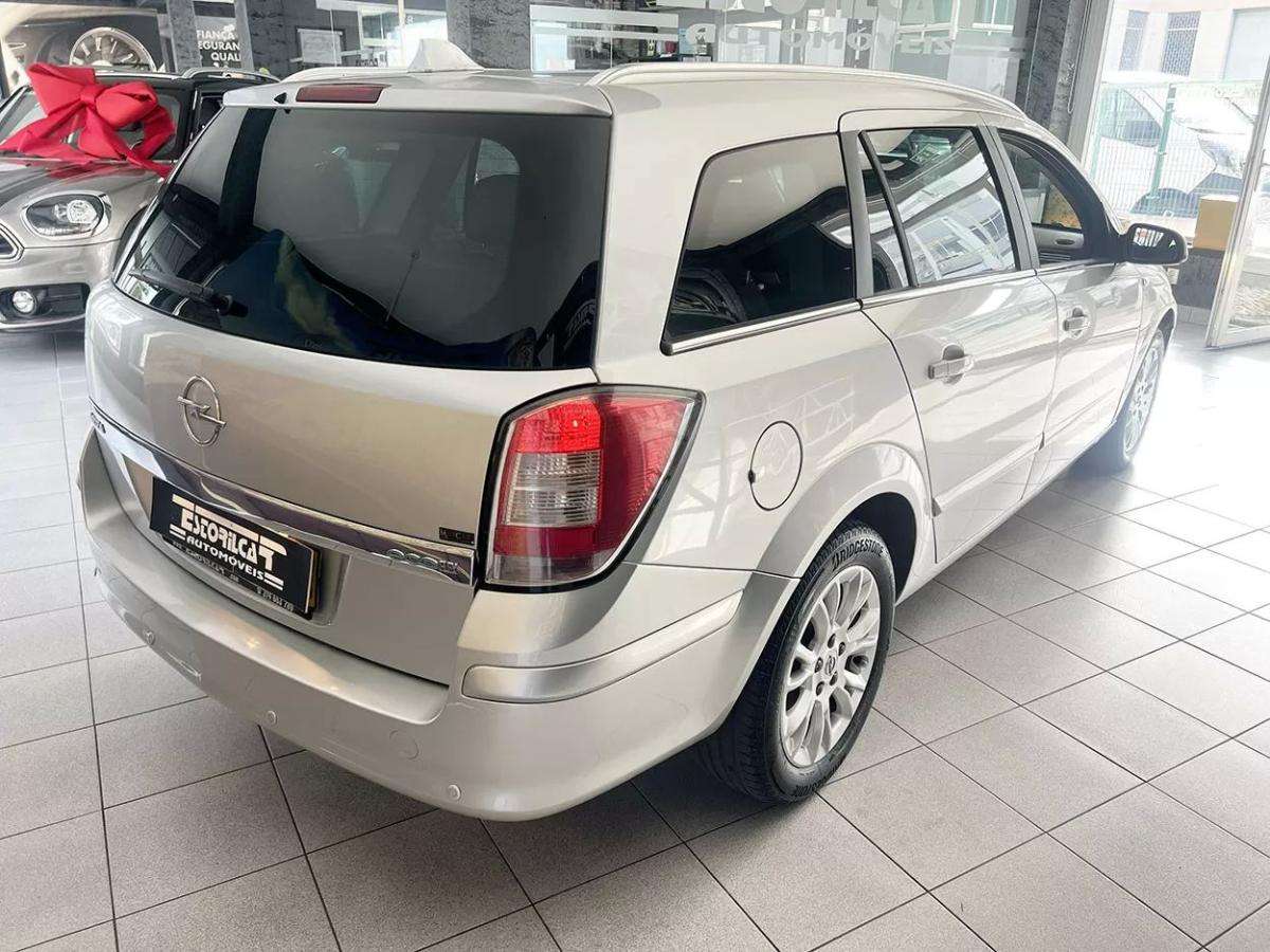 opel-astra-caravan-2009-diesel-1686cc