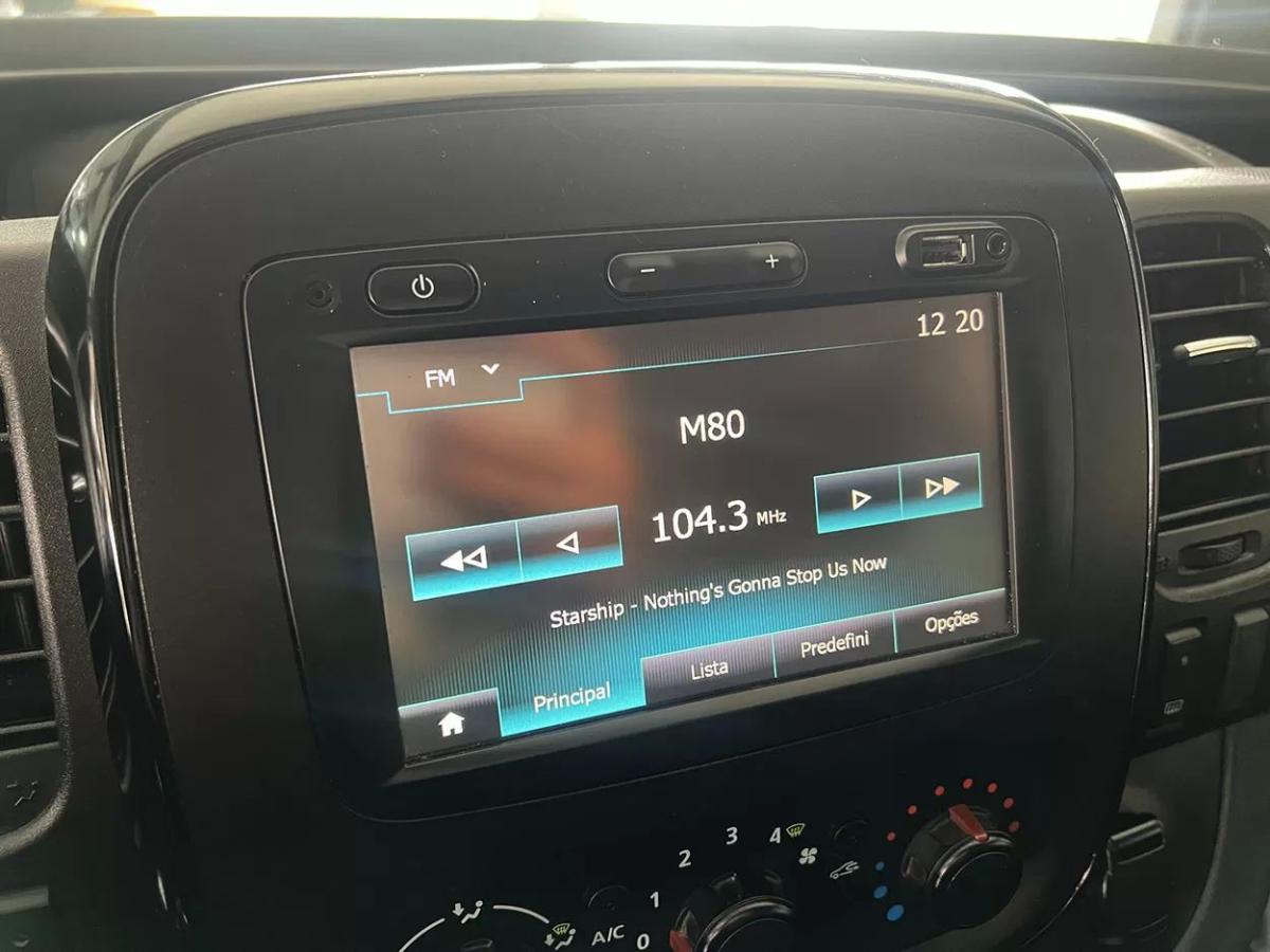 opel-vivaro-2018-diesel-1598cc