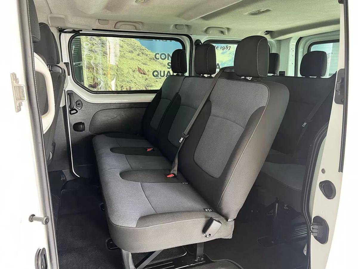 opel-vivaro-2018-diesel-1598cc