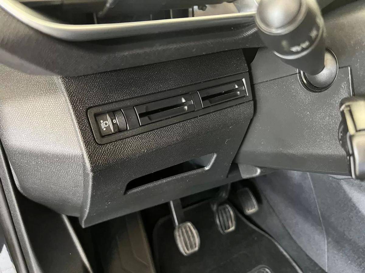 peugeot-3008-2017-diesel-1560cc