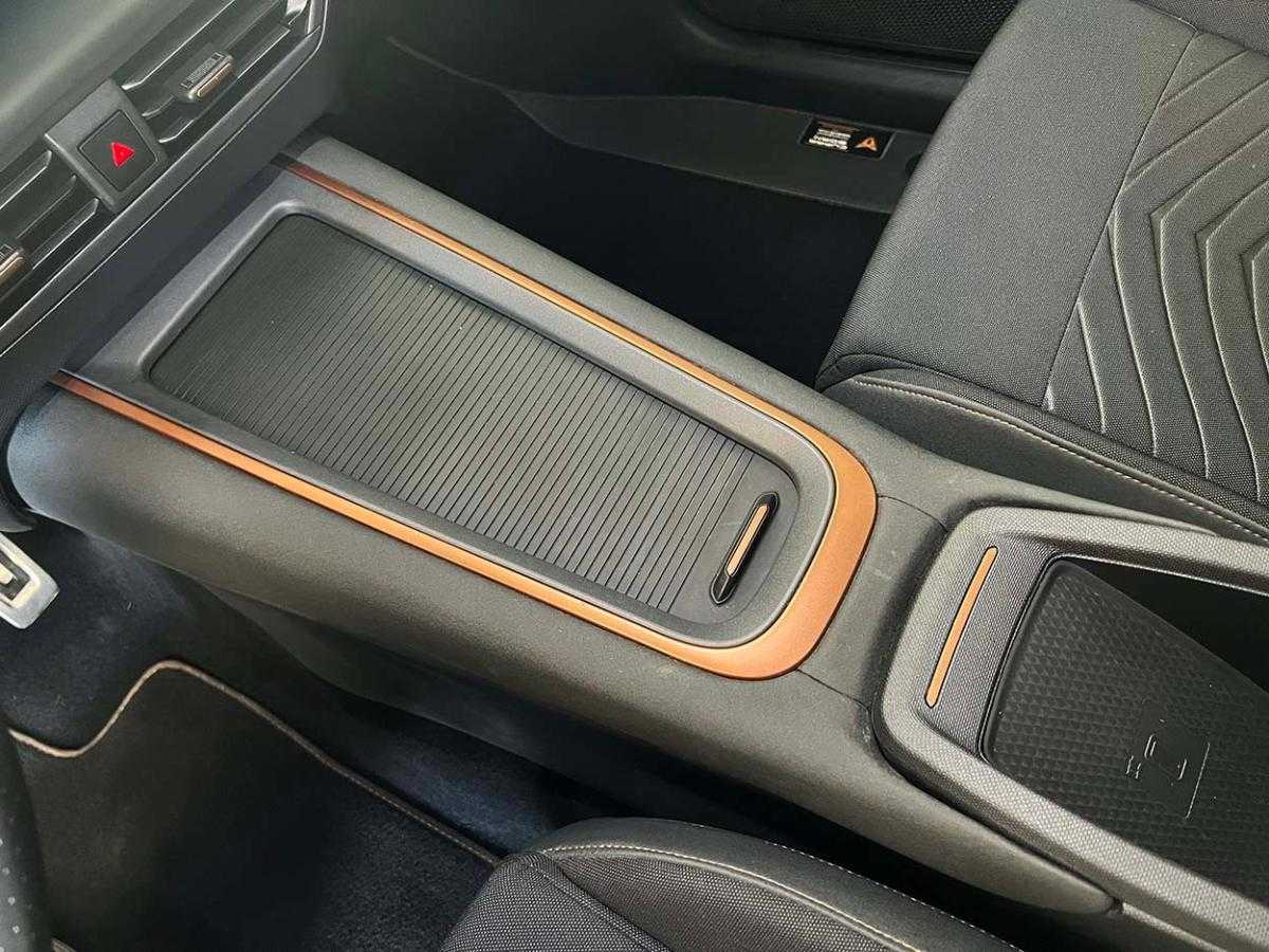 cupra-born-2023-eletrico-0cc