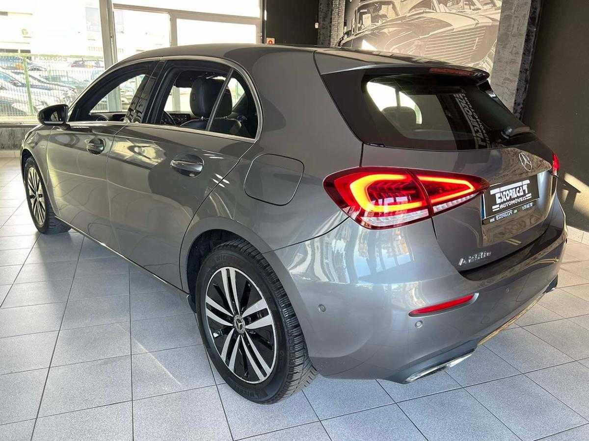 mercedes-benz-classe-a-2021-hibrido-a-gasolina-1332cc