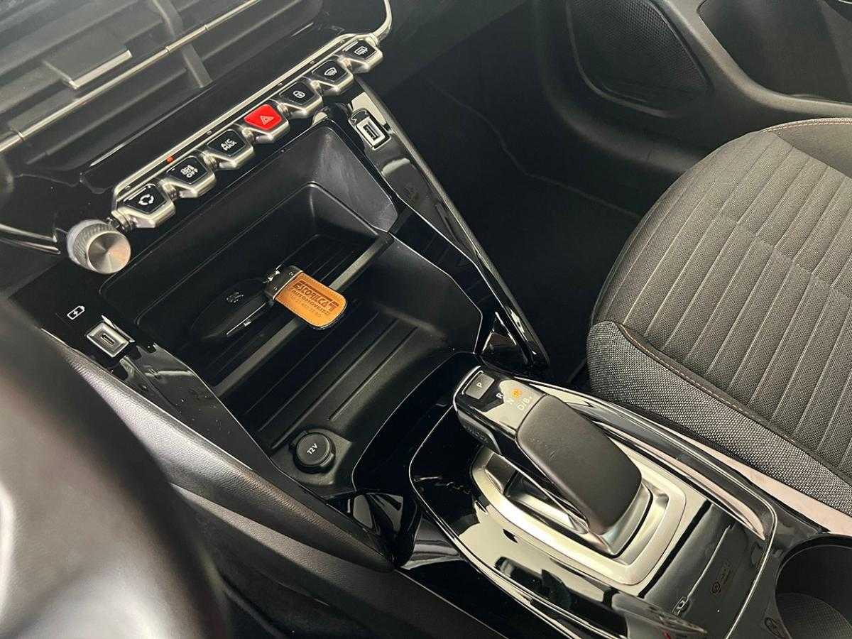 peugeot-208-2020-eletrico-0cc