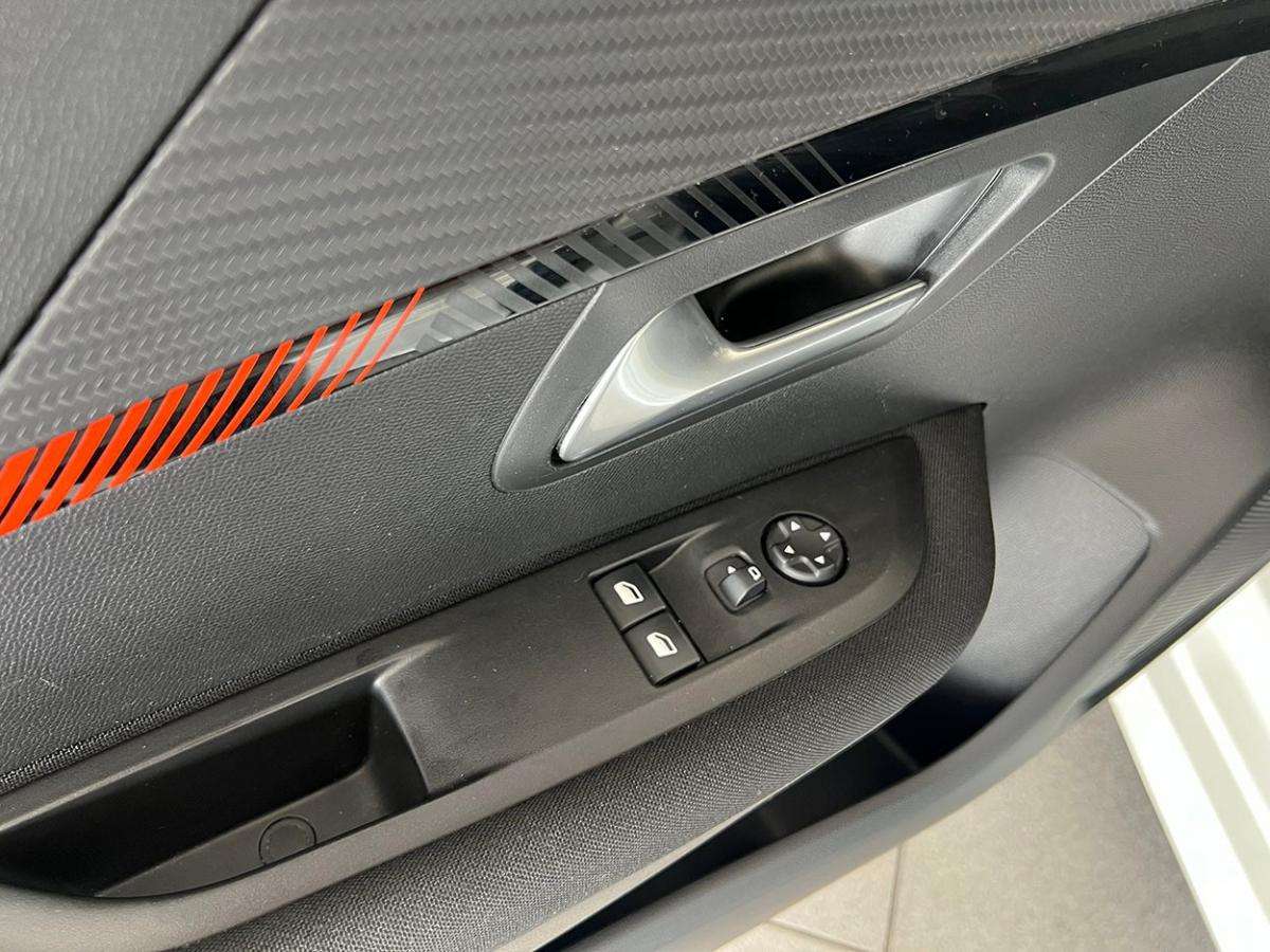 peugeot-208-2020-eletrico-0cc