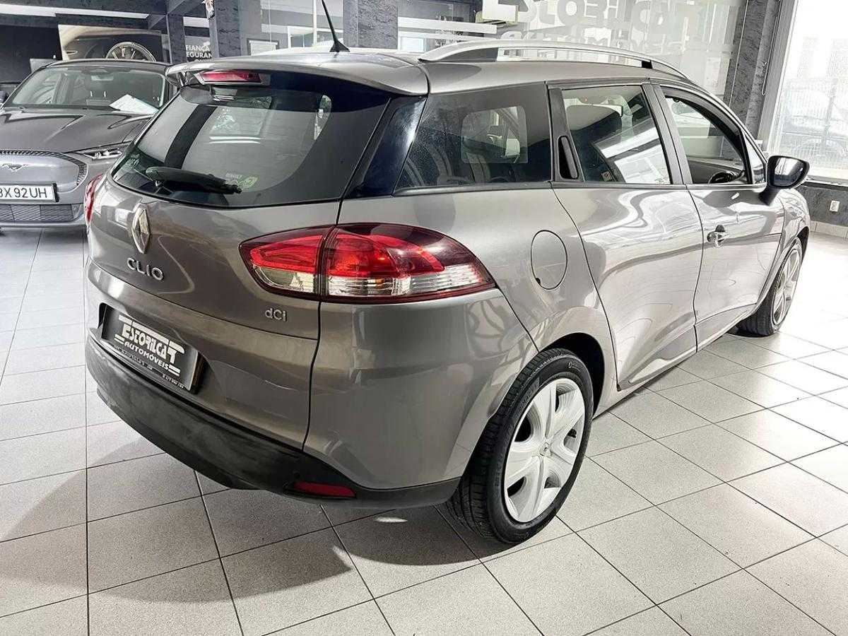 renault-clio-sport-tourer-2015-diesel-1461cc