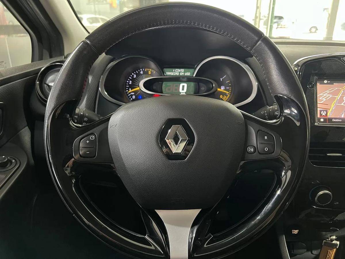 renault-clio-sport-tourer-2015-diesel-1461cc