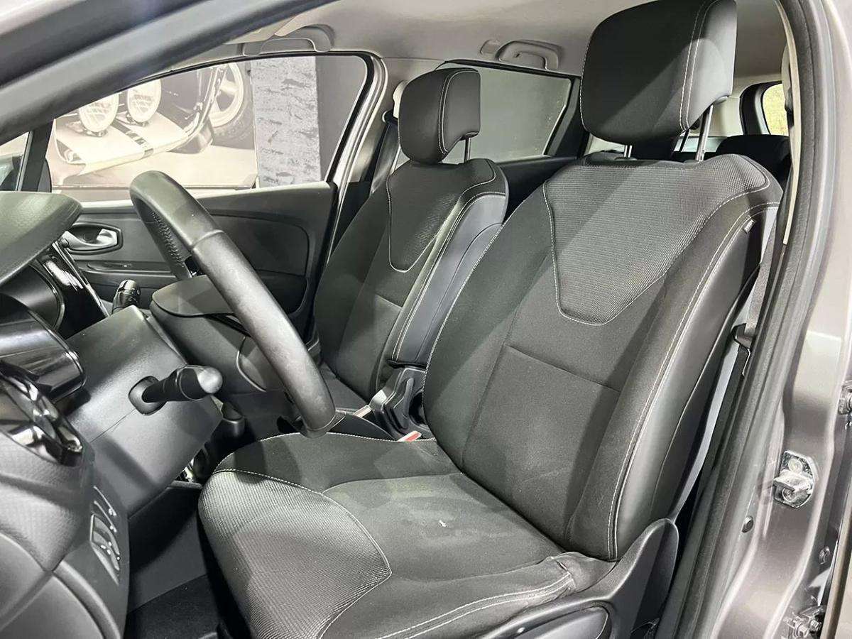renault-clio-sport-tourer-2015-diesel-1461cc