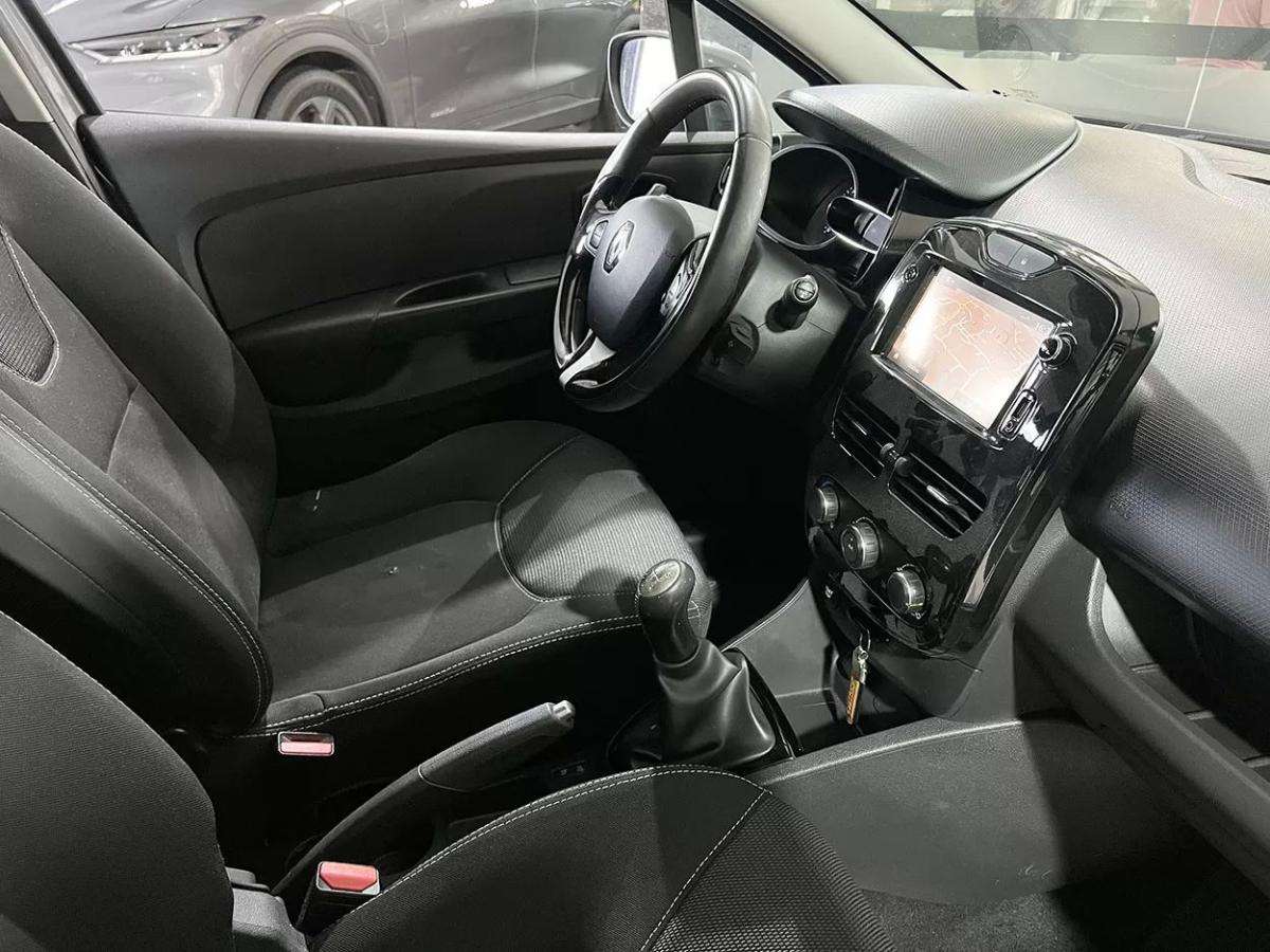 renault-clio-sport-tourer-2015-diesel-1461cc