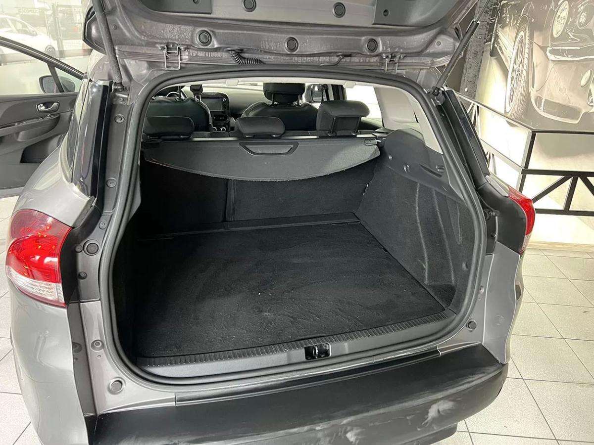 renault-clio-sport-tourer-2015-diesel-1461cc