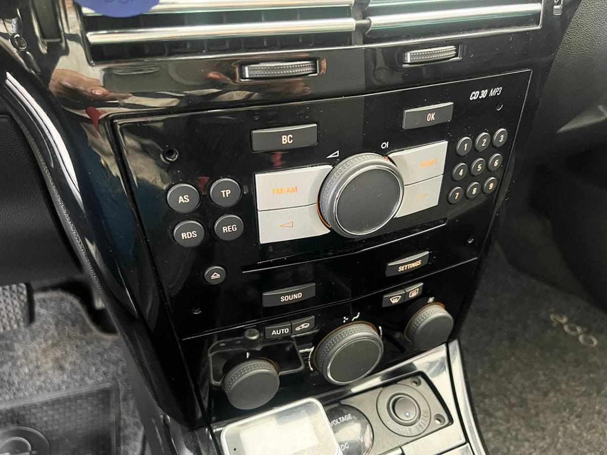 opel-astra-caravan-2009-diesel-1686cc