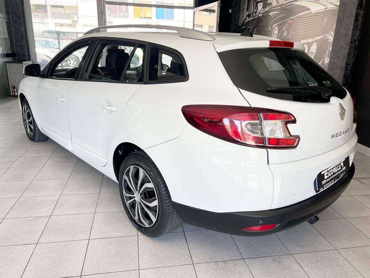 renault-megane-sport-tourer-2013-diesel-1461cc