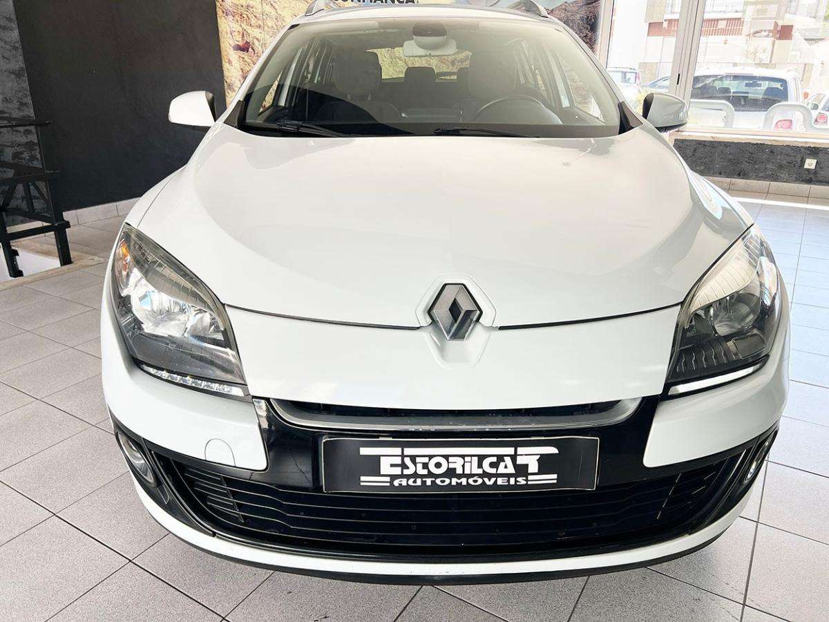 renault-megane-sport-tourer-2013-diesel-1461cc