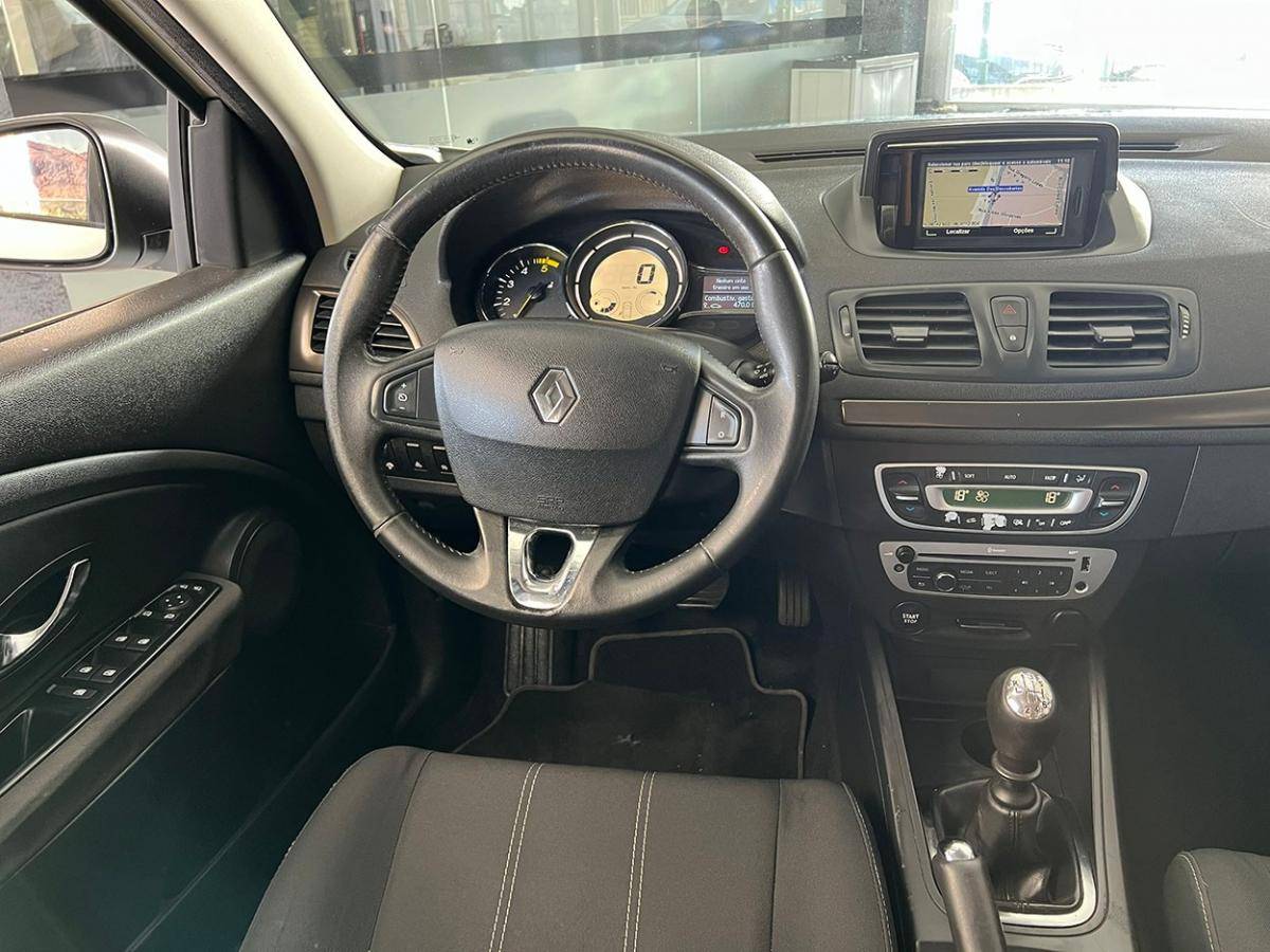 renault-megane-sport-tourer-2013-diesel-1461cc