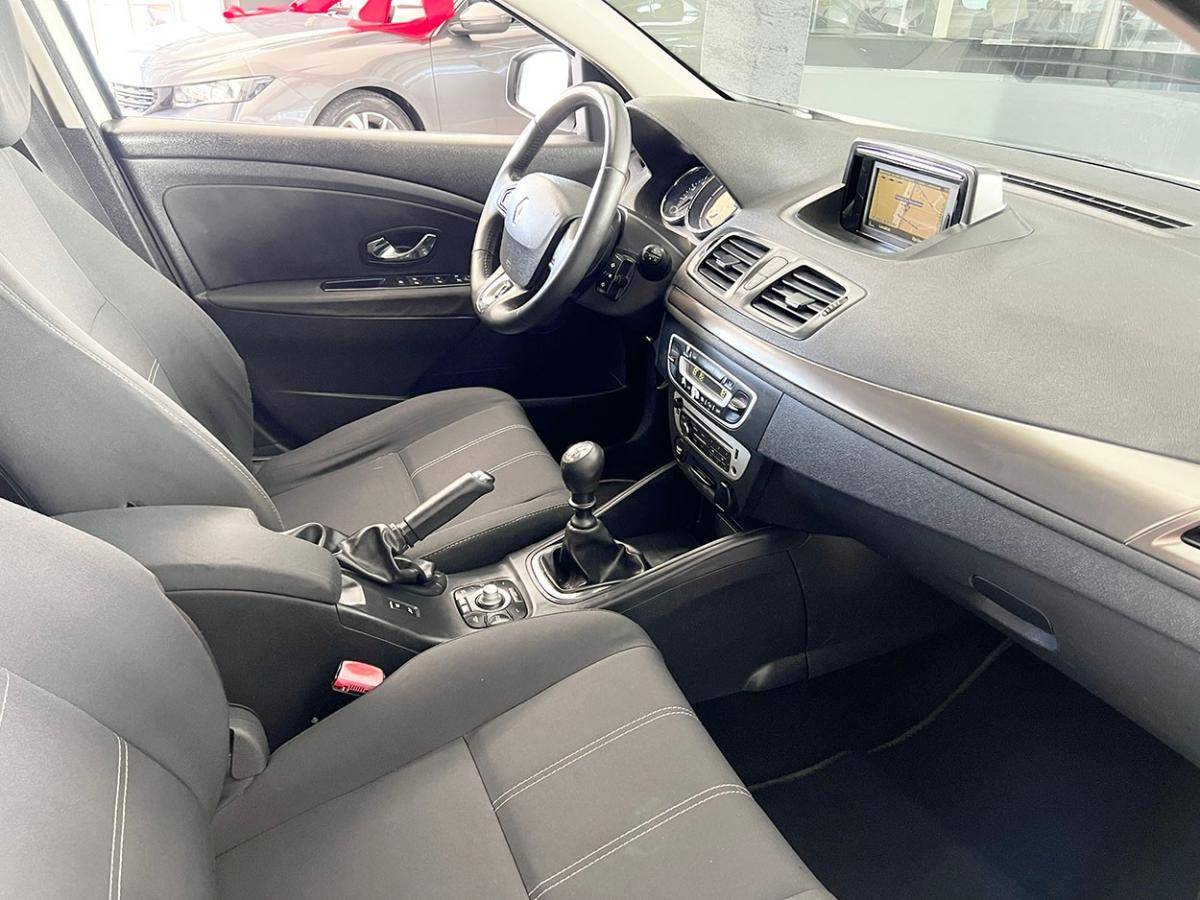 renault-megane-sport-tourer-2013-diesel-1461cc