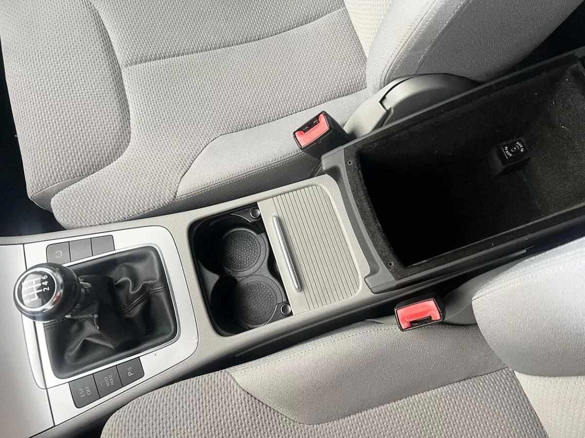 volkswagen-passat-variant-2008-diesel-1968cc