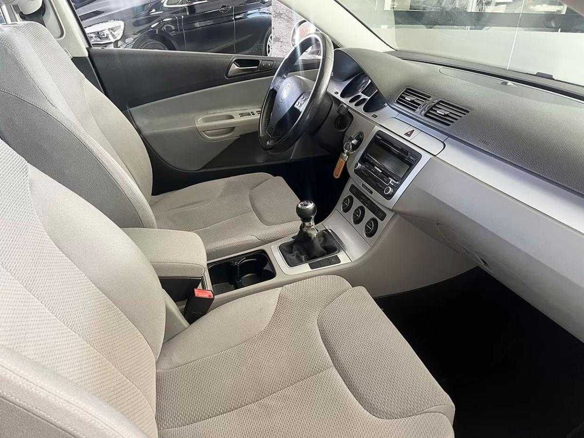 volkswagen-passat-variant-2008-diesel-1968cc