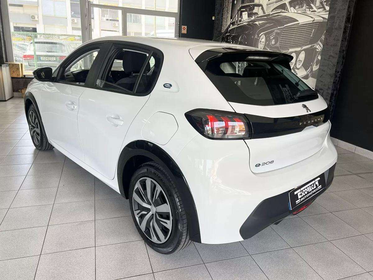 peugeot-e-208-2022-eletrico-200cc