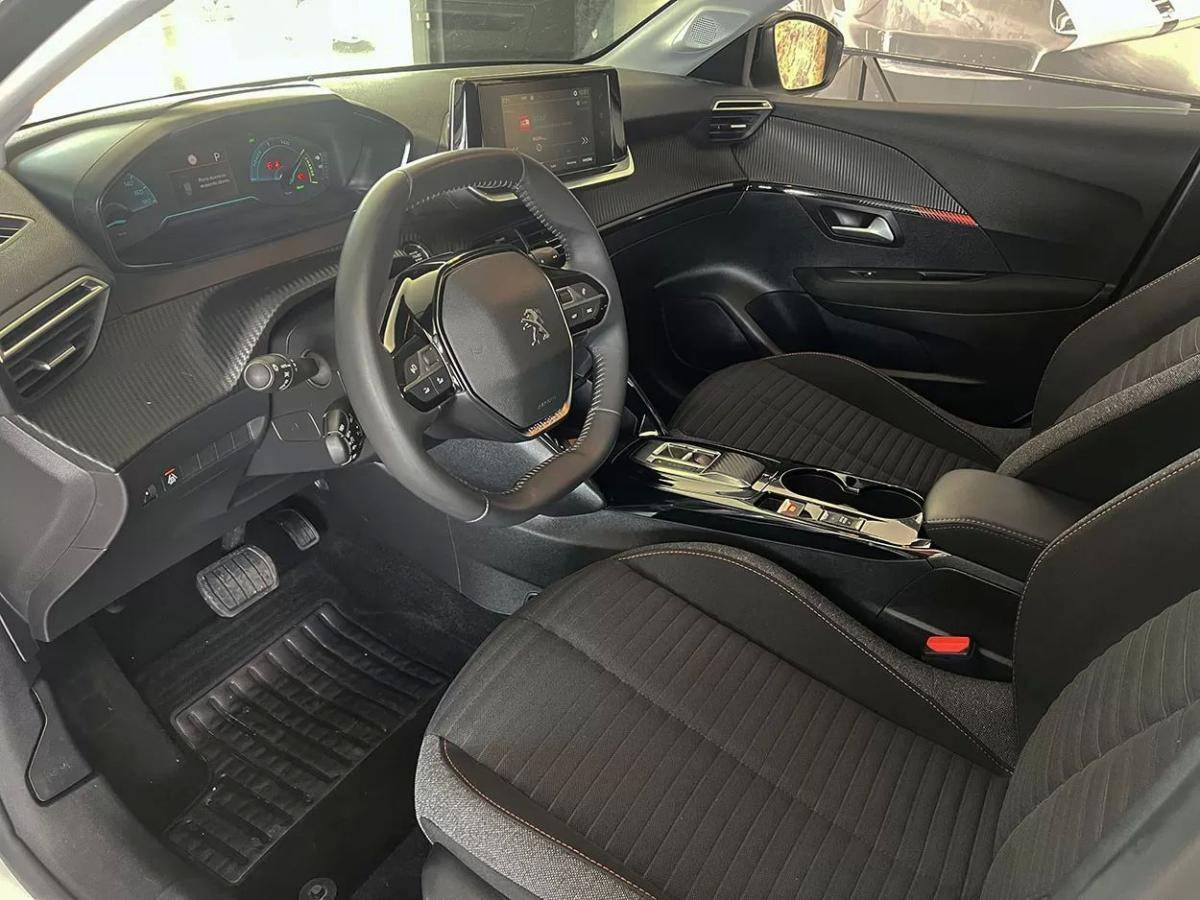 peugeot-e-208-2022-eletrico-200cc