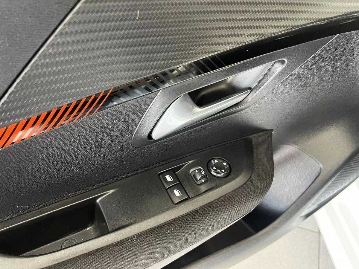 peugeot-e-208-2022-eletrico-200cc