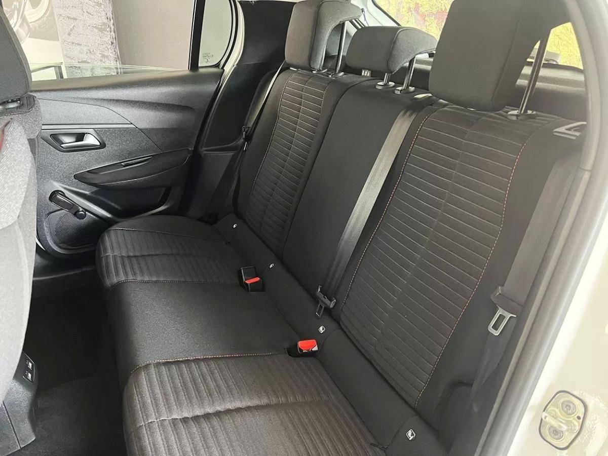 peugeot-e-208-2022-eletrico-200cc