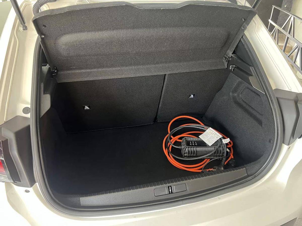 peugeot-e-208-2022-eletrico-200cc