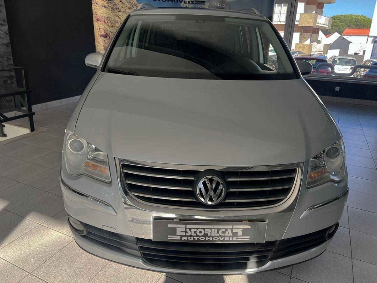 volkswagen-touran-2008-diesel-1968cc
