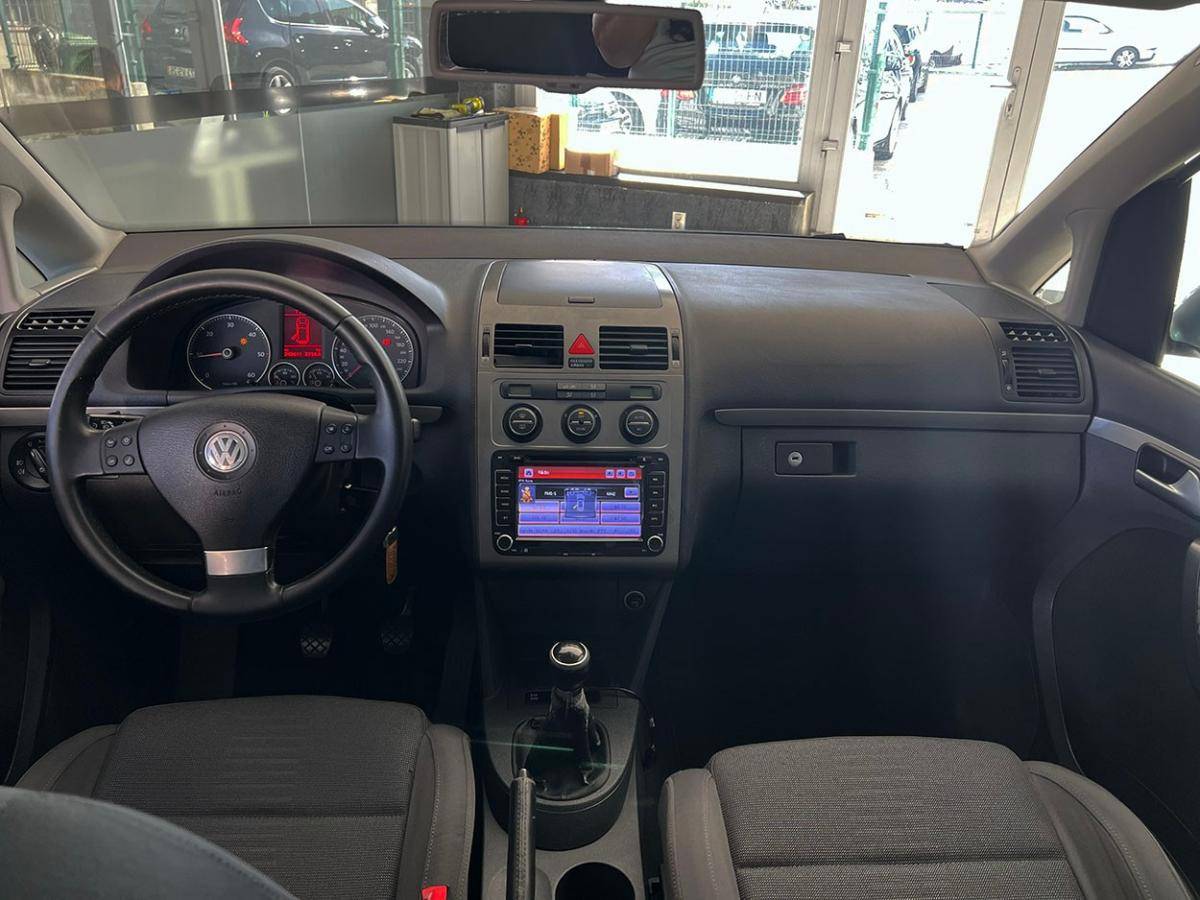 volkswagen-touran-2008-diesel-1968cc