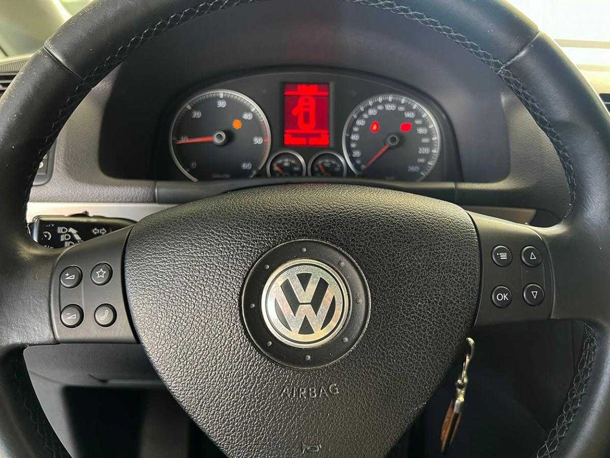 volkswagen-touran-2008-diesel-1968cc