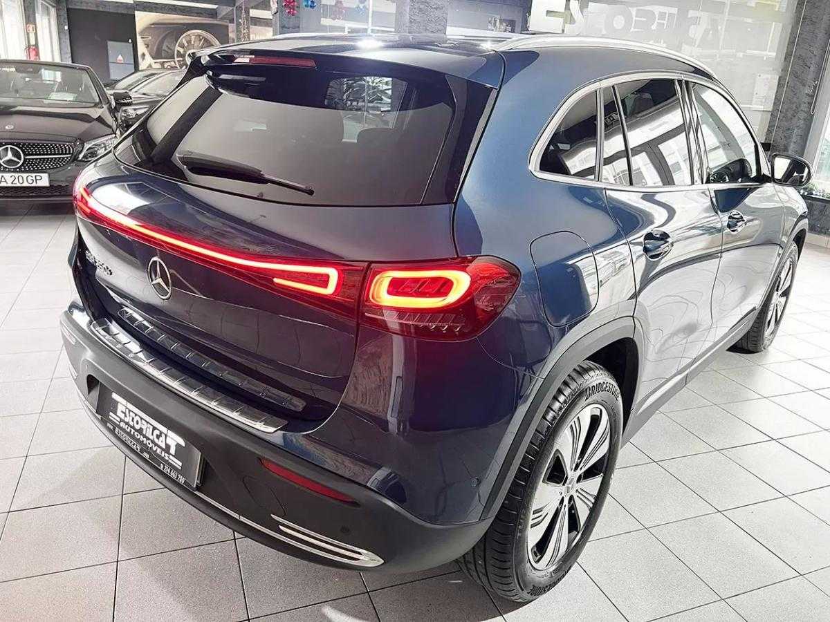 mercedes-benz-eqa-2023-eletrico-200cc