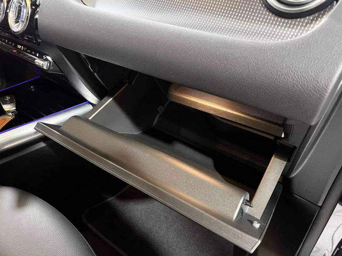 mercedes-benz-eqa-2023-eletrico-200cc