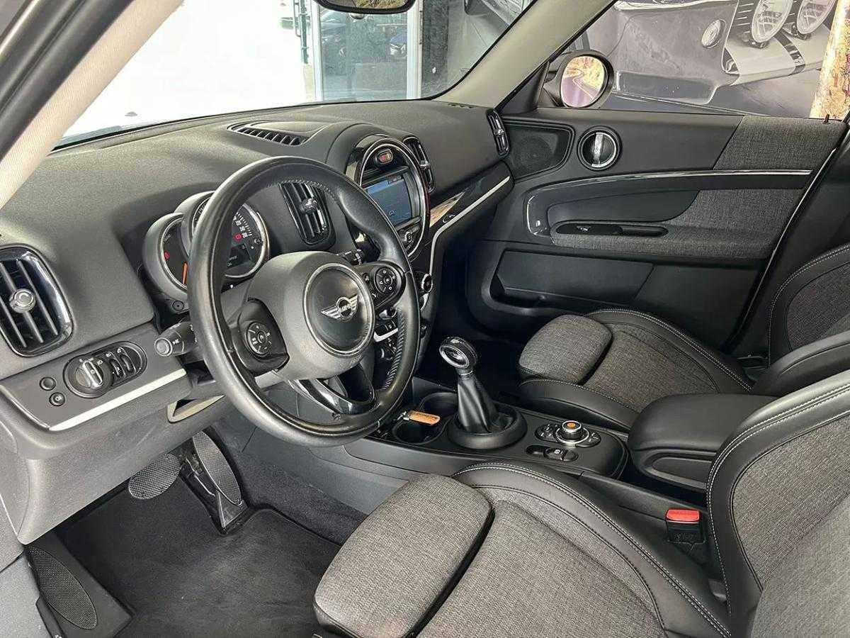 mini-countryman-2018-hibrido-1499cc