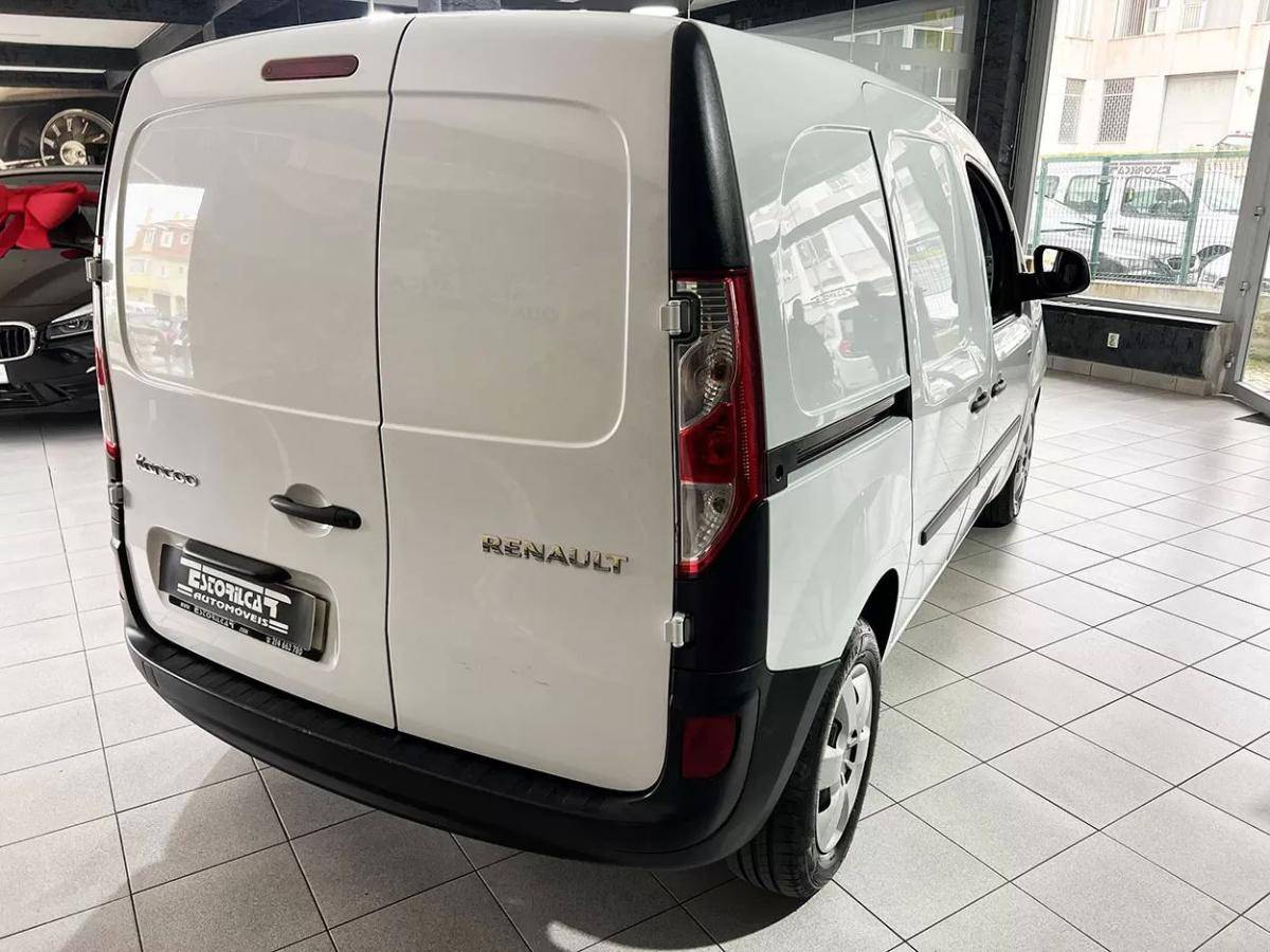 renault-kangoo-2021-eletrico-200cc