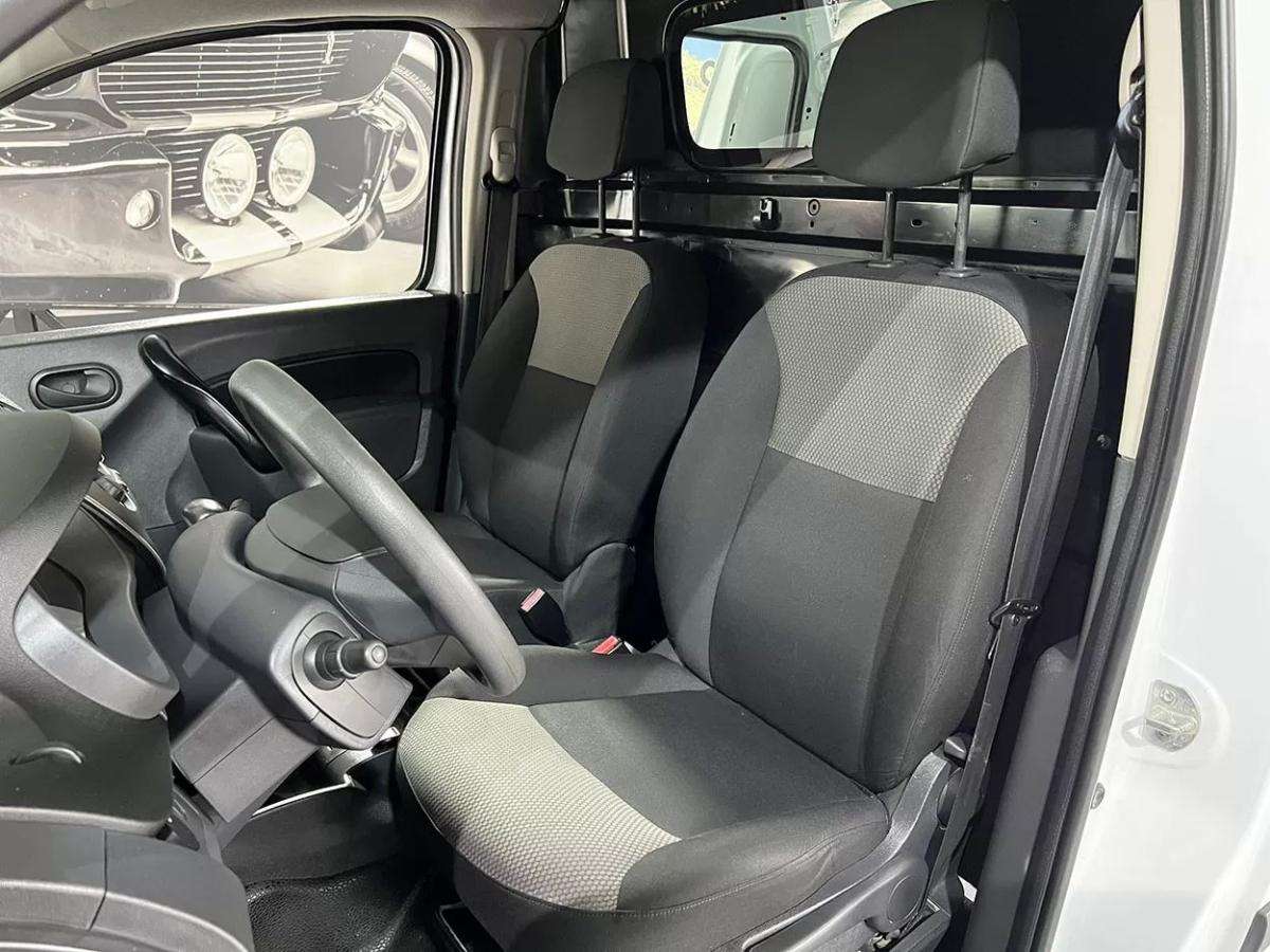 renault-kangoo-2021-eletrico-200cc
