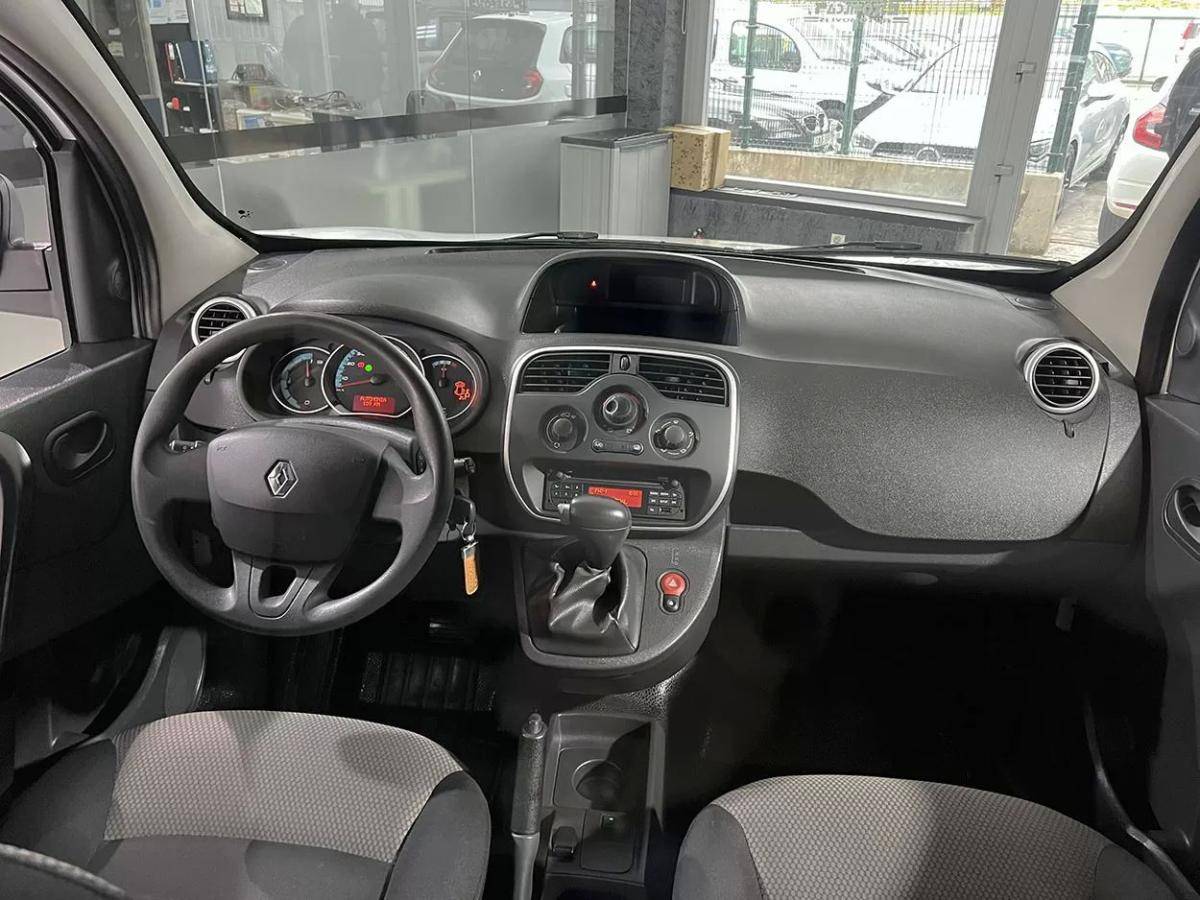 renault-kangoo-2021-eletrico-200cc