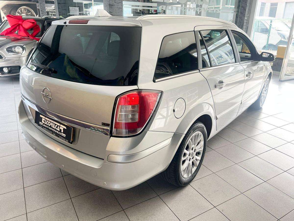 opel-astra-caravan-2009-diesel-1686cc