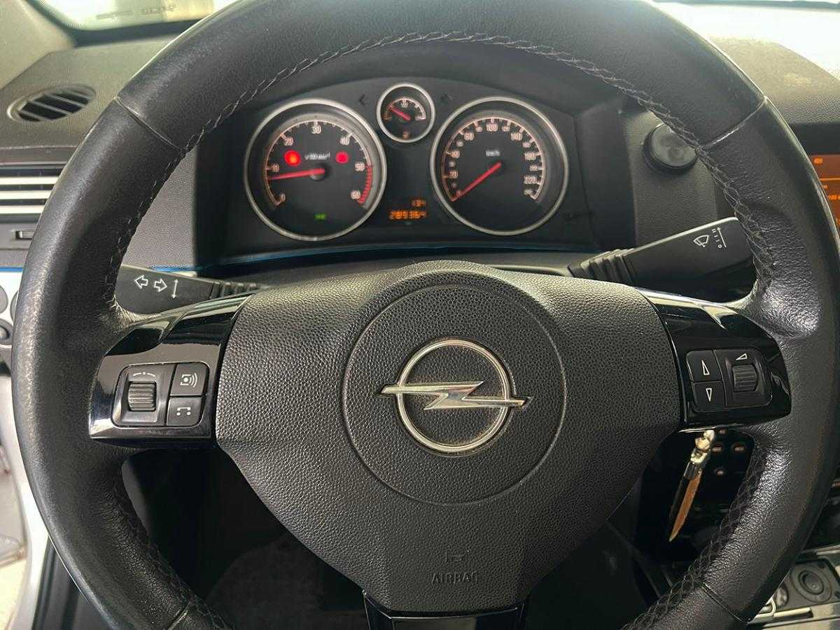opel-astra-caravan-2009-diesel-1686cc