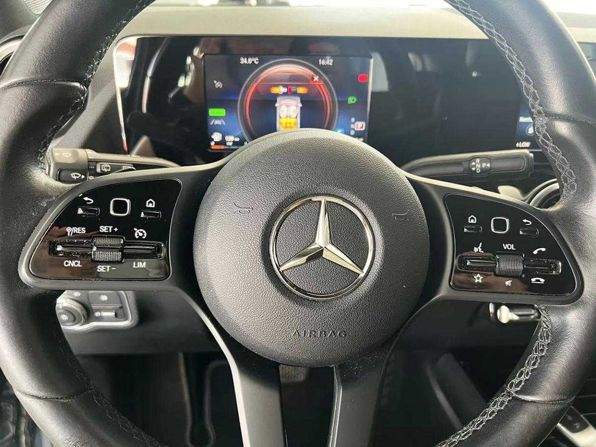 mercedes-benz-gla-2021-hibrido-1332cc
