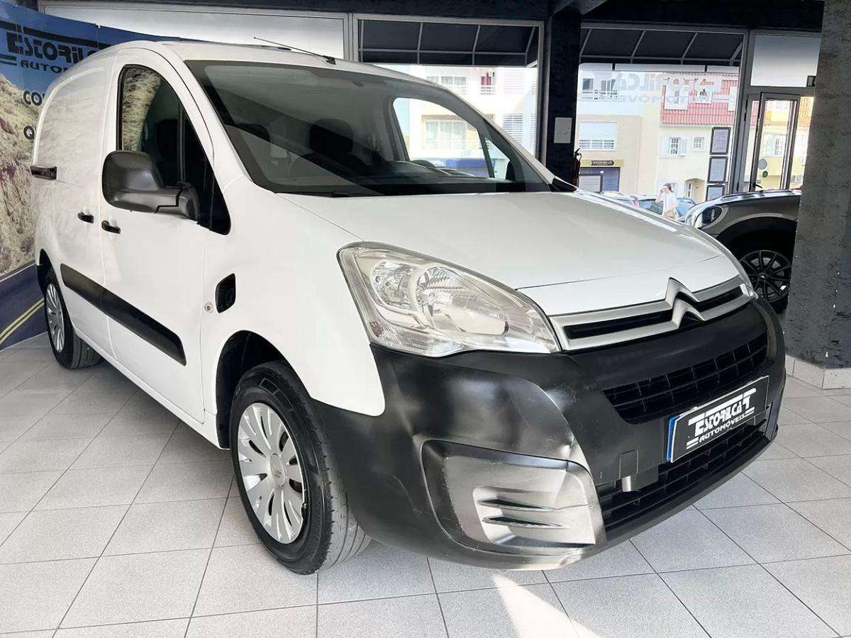 citroen-berlingo-2021-eletrico-200cc