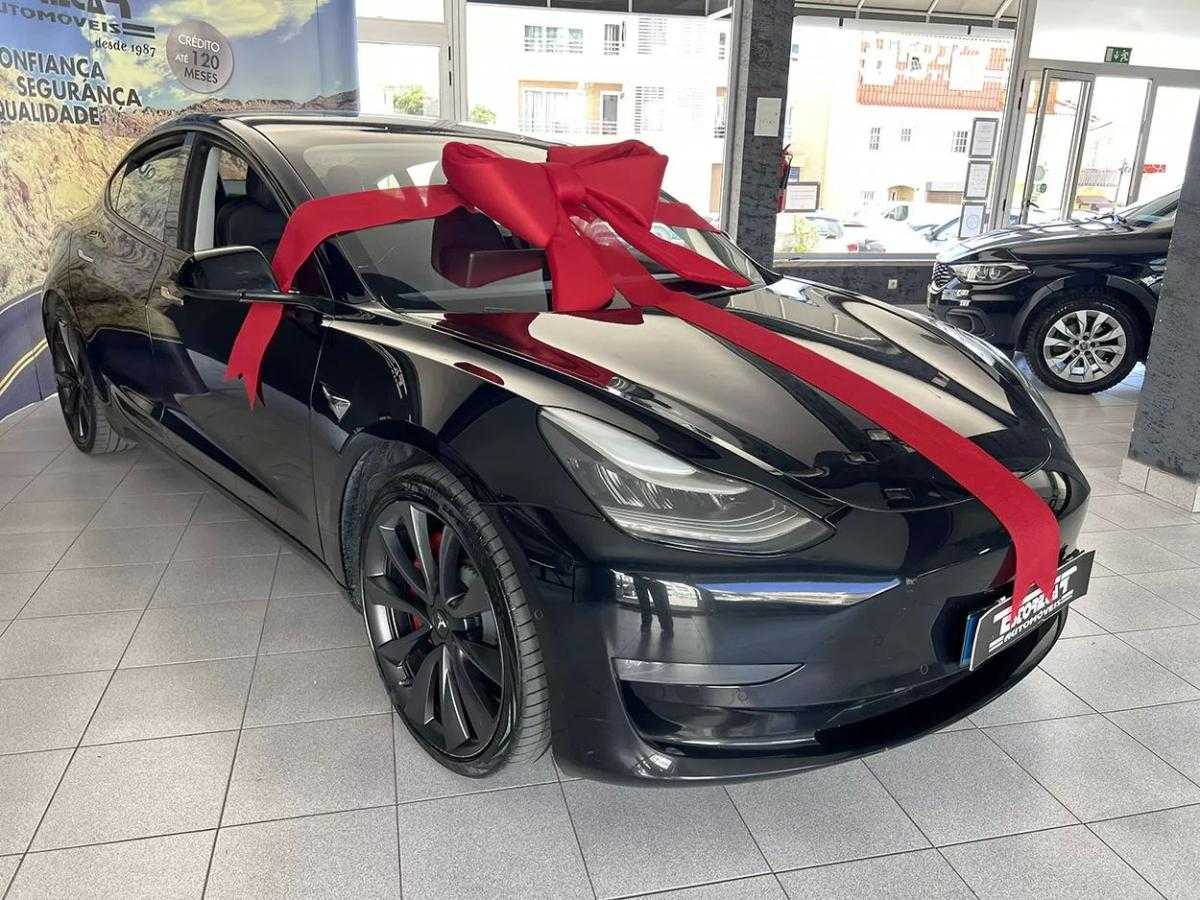 tesla-model-3-2020-eletrico-200cc