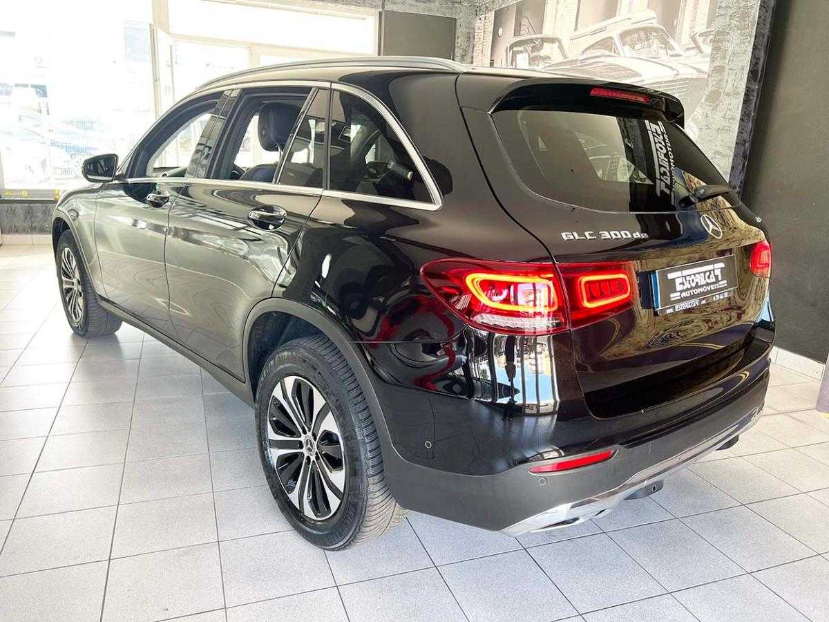 mercedes-benz-glc-2022-hibrido-a-diesel-1950cc